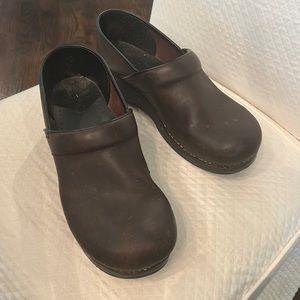 Men’s dansko clogs …perfect for chefs, docs and nurses
